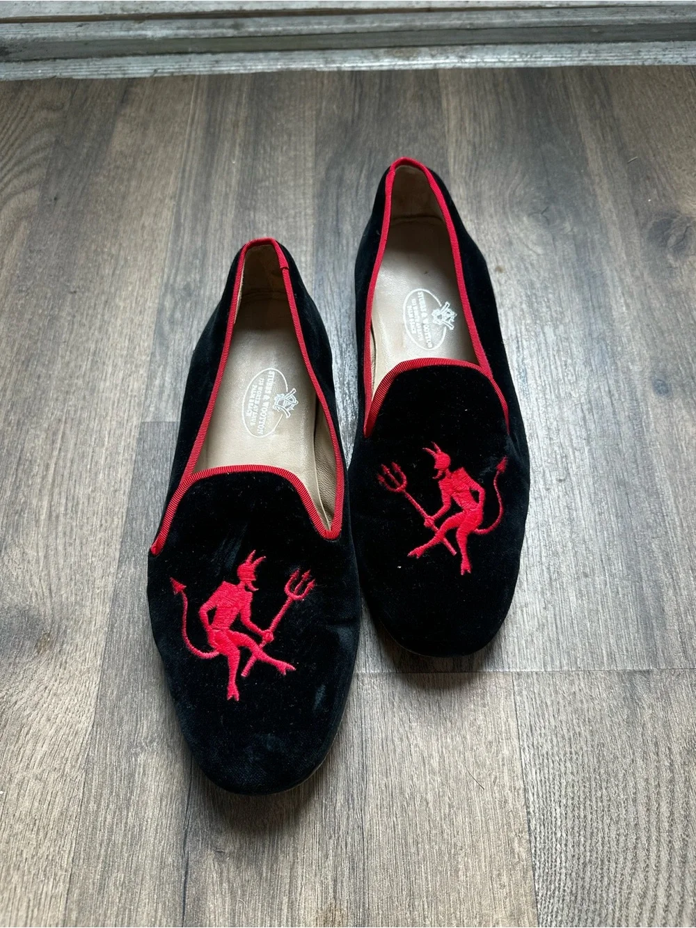 Stubbs & Wootton Velvet Devil Embroidered Slipper Shoe